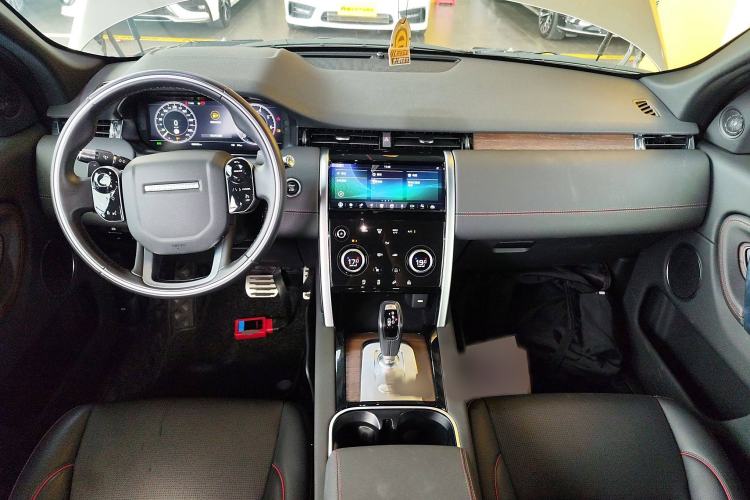 Used Land Rover Discovery Sport 2021 249 PS R-Dynamic S Performance Edition Interior 2