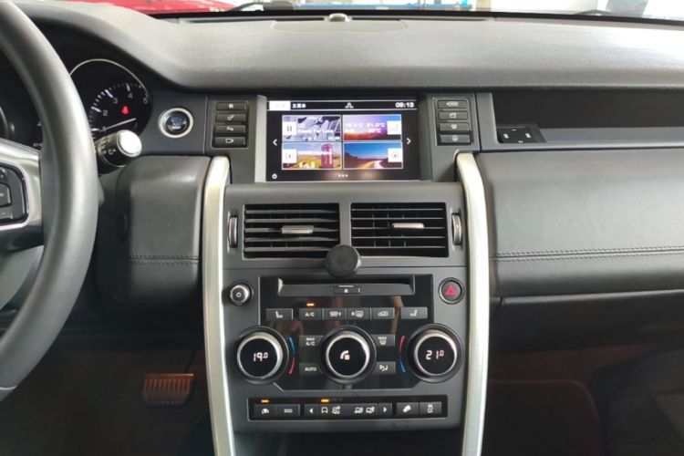 Used Land Rover Discovery Sport 2015 2.0T HSE LUXURY Audio And AC Panel