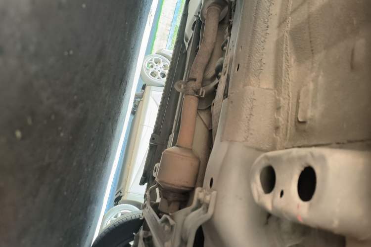 Used Land Rover Discovery Sport 2015 2.0T SE Chassis Front Right