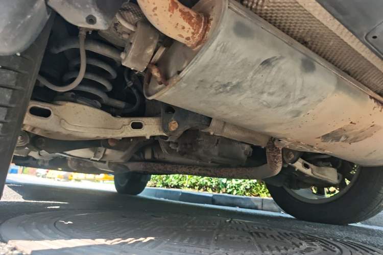 Used Land Rover Discovery Sport 2015 2.0T SE Chassis Rear Left