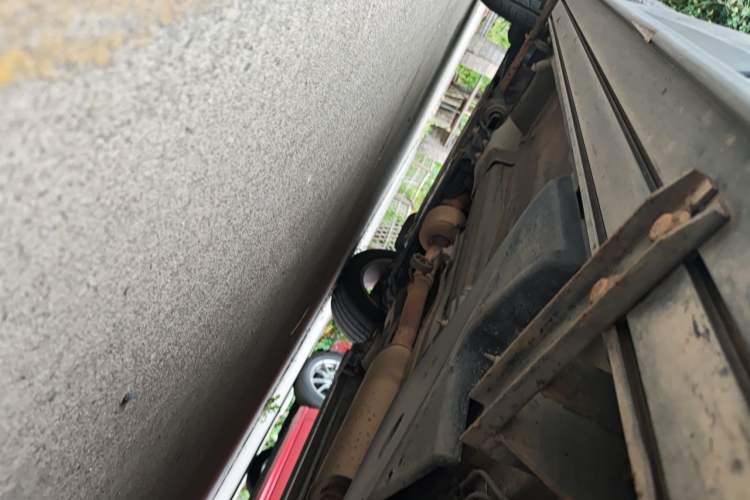 Used Land Rover Discovery Sport 2015 2.0T SE Chassis Rear Left