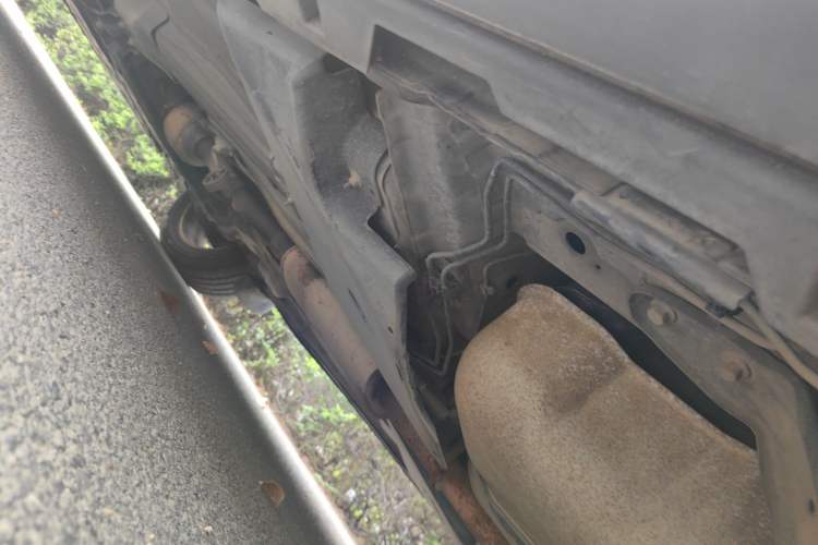 Used Land Rover Discovery Sport 2015 2.0T HSE LUXURY Chassis Rear Left