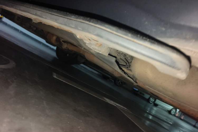 Used Land Rover Discovery Sport 2015 2.0T SE Chassis Rear Left