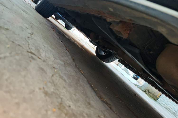 Used Land Rover Discovery Sport 2015 2.0T SE Chassis Rear Left
