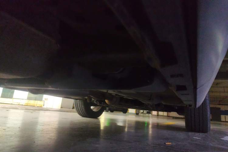 Used Land Rover Discovery Sport 2015 2.0T SE Chassis Rear Right