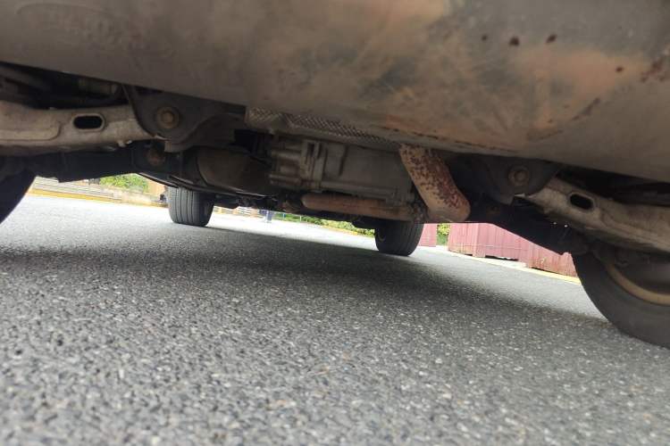 Used Land Rover Discovery Sport 2015 2.0T SE Chassis Rear