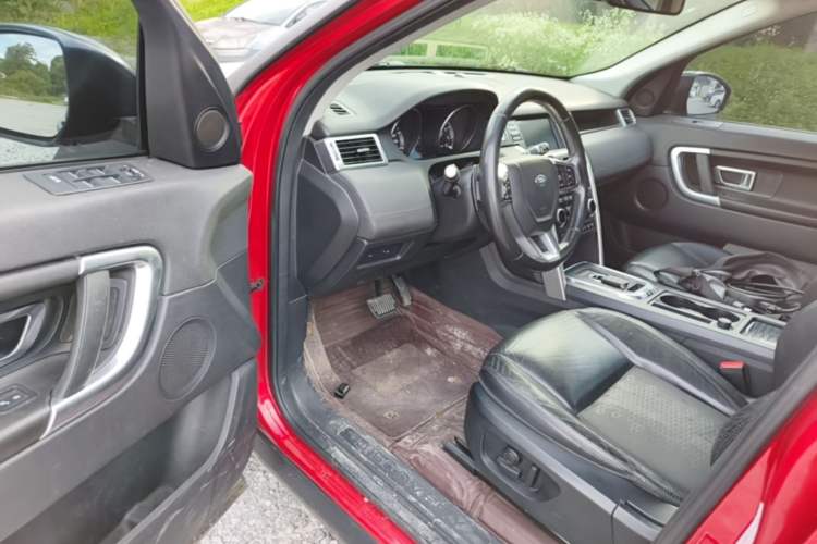 Used Land Rover Discovery Sport 2015 2.0T SE Driver Seat