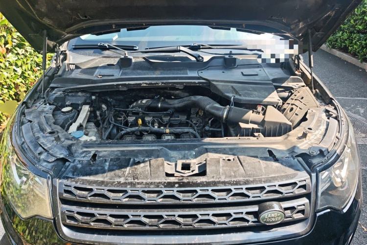 Used Land Rover Discovery Sport 2015 2.0T SE Engine Bay