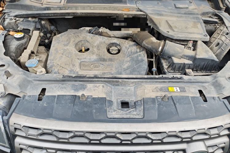 Used Land Rover Discovery Sport 2015 2.0T SE Engine Bay