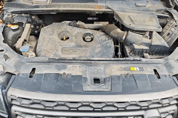 Used Land Rover Discovery Sport 2015 2.0T SE Engine Bay