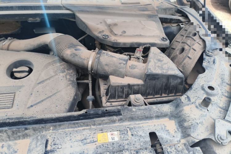 Used Land Rover Discovery Sport 2015 2.0T HSE LUXURY Engine Bay Left