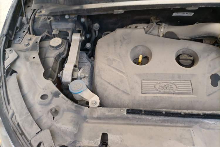 Used Land Rover Discovery Sport 2015 2.0T HSE LUXURY Engine Bay Right