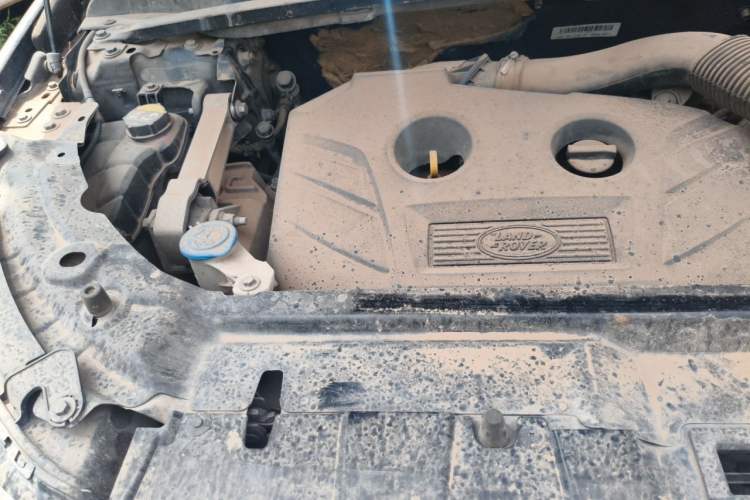Used Land Rover Discovery Sport 2015 2.0T HSE LUXURY Engine Bay Right