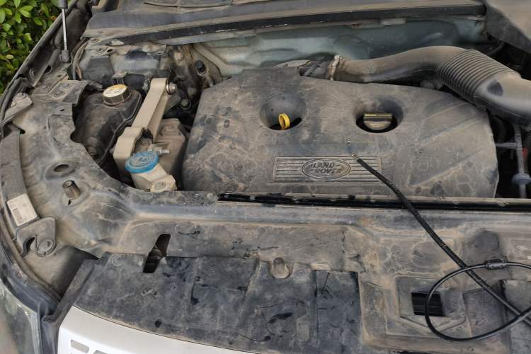 Used Land Rover Discovery Sport 2015 2.0T HSE LUXURY Engine Bay Right