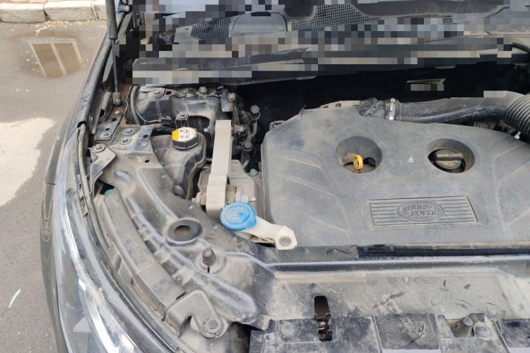 Used Land Rover Discovery Sport 2015 2.0T SE Engine Bay Right