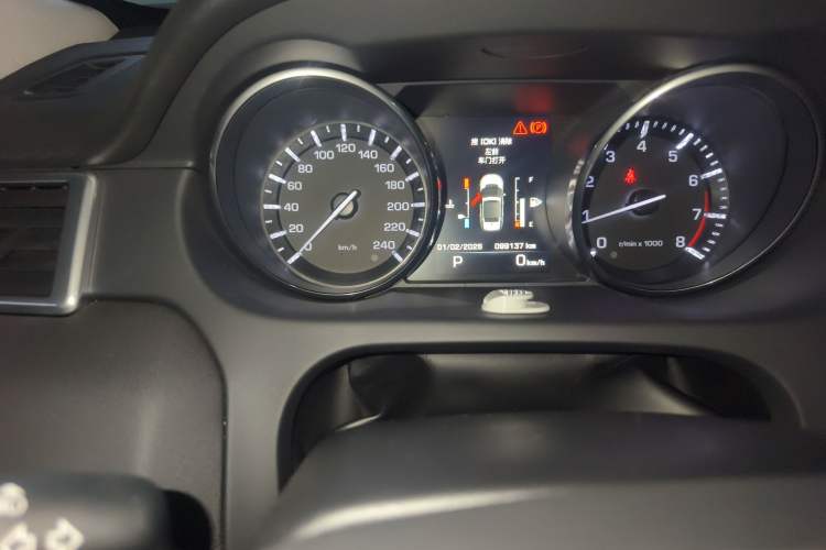 Used Land Rover Discovery Sport 2015 2.0T SE Instrument Cluster