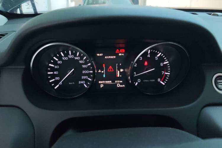 Used Land Rover Discovery Sport 2015 2.0T SE Instrument Cluster