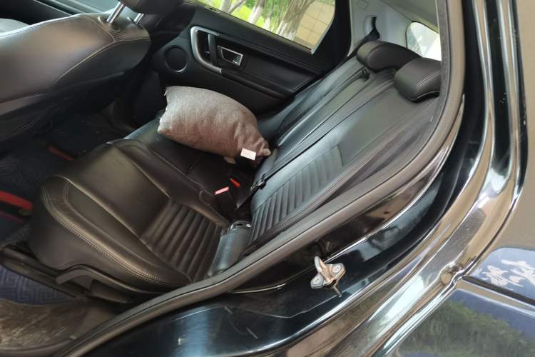 Used Land Rover Discovery Sport 2015 2.0T HSE LUXURY Left Rear Seat