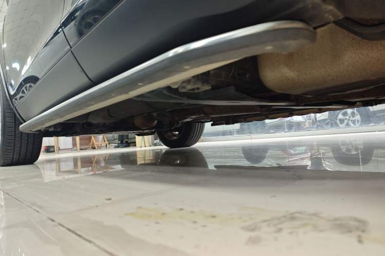 Used Land Rover Discovery Sport 2015 2.0T HSE LUXURY Left Side Sill
