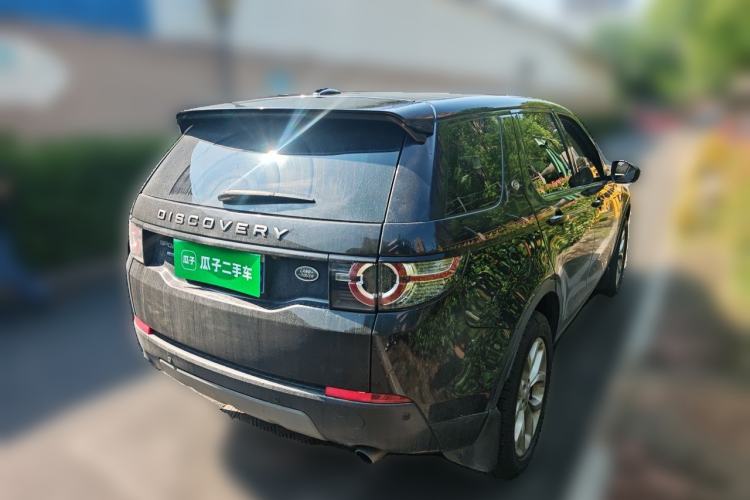 Used Land Rover Discovery Sport 2015 2.0T SE Rear Right 45 Deg