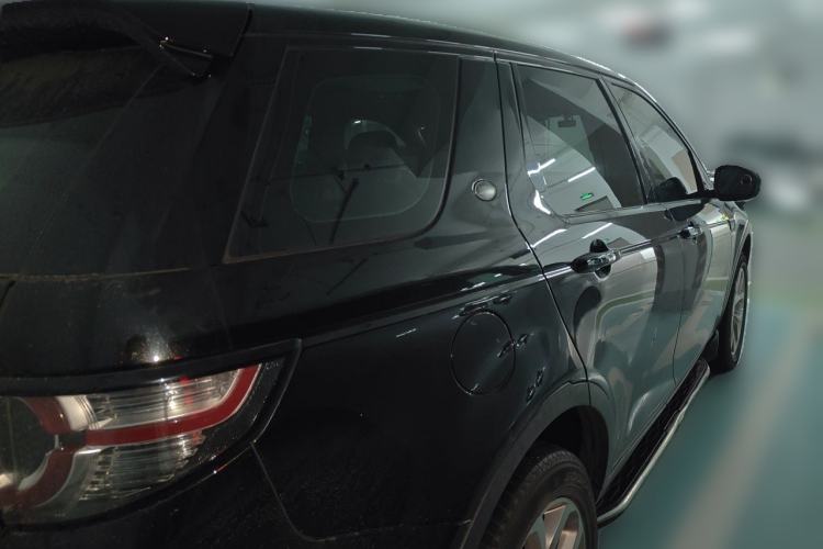 Used Land Rover Discovery Sport 2015 2.0T SE Rear Right 45 Deg