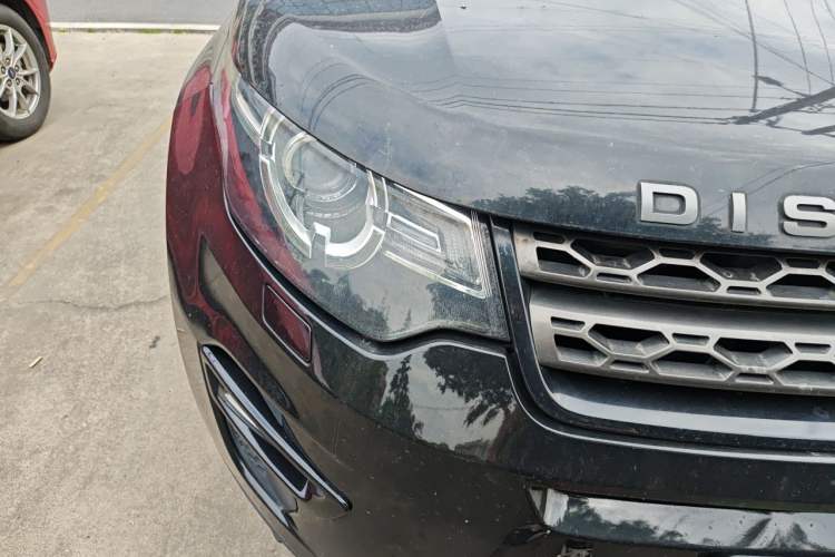 Used Land Rover Discovery Sport 2015 2.0T SE Right Front Headlight