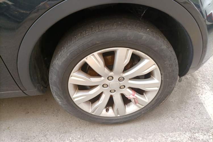 Used Land Rover Discovery Sport 2015 2.0T HSE LUXURY Right Front Wheel Hub