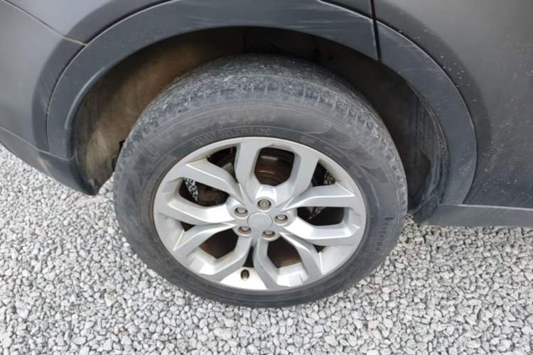 Used Land Rover Discovery Sport 2015 2.0T SE Right Rear Wheel Hub