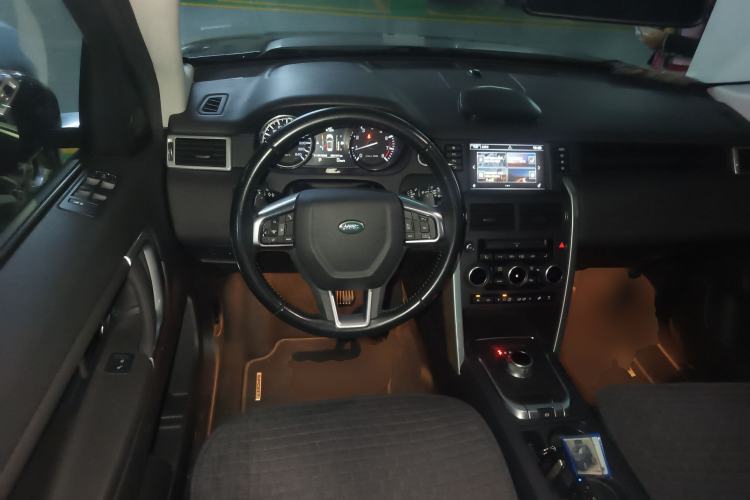 Used Land Rover Discovery Sport 2015 2.0T SE Steering Wheel