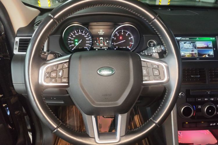 Used Land Rover Discovery Sport 2015 2.0T SE Steering Wheel