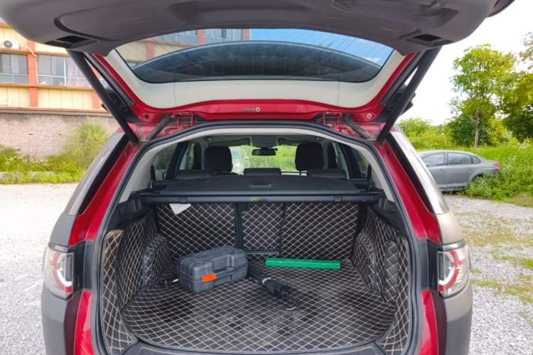 Used Land Rover Discovery Sport 2015 2.0T SE Trunk