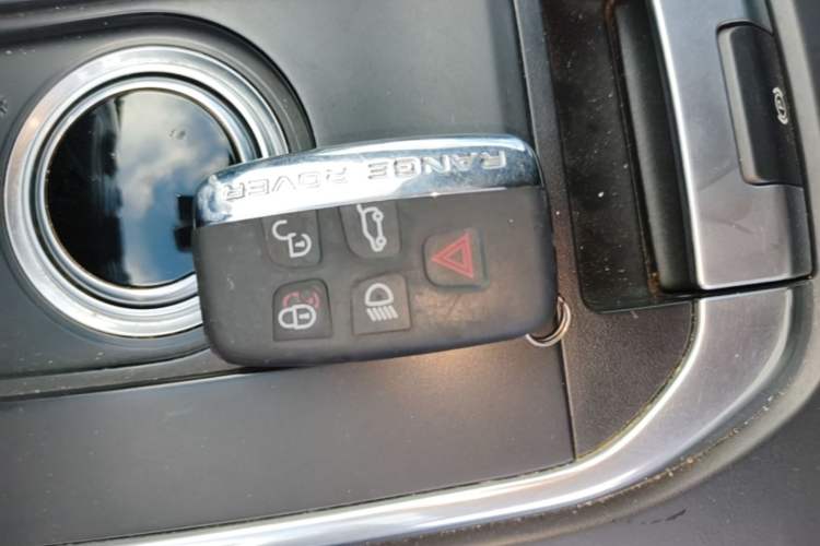 Used Land Rover Discovery Sport 2015 2.0T SE Vehicle Key