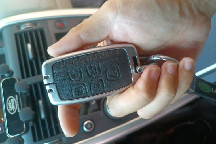 Used Land Rover Discovery Sport 2015 2.0T HSE LUXURY Vehicle Key