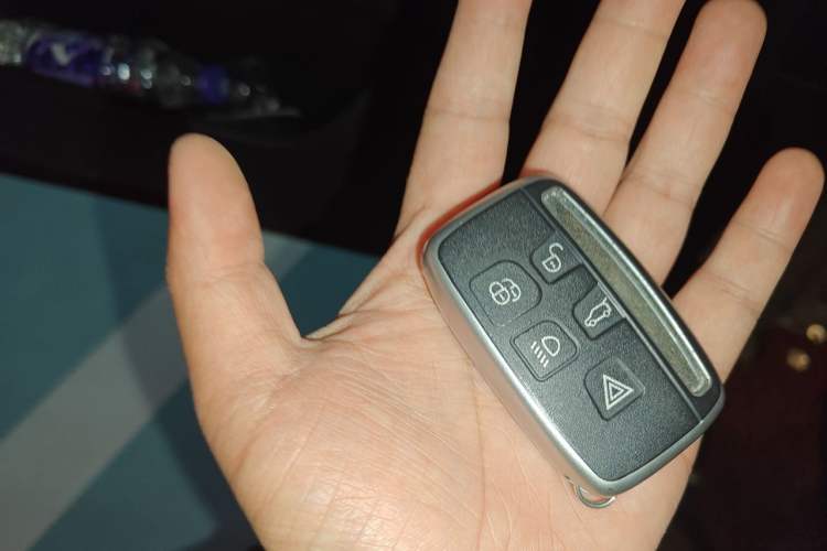 Used Land Rover Discovery Sport 2015 2.0T SE Vehicle Key