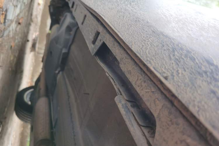 Used Land Rover Discovery Sport 2015 2.0T SE Chassis Front Right
