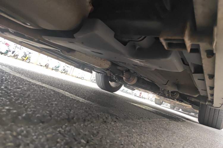 Used Land Rover Discovery Sport 2015 2.0T SE Chassis Rear Right