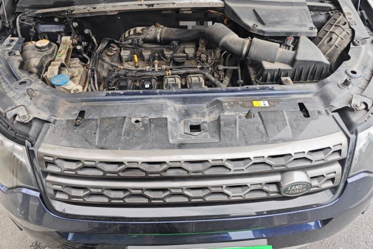Used Land Rover Discovery Sport 2015 2.0T SE Engine Bay