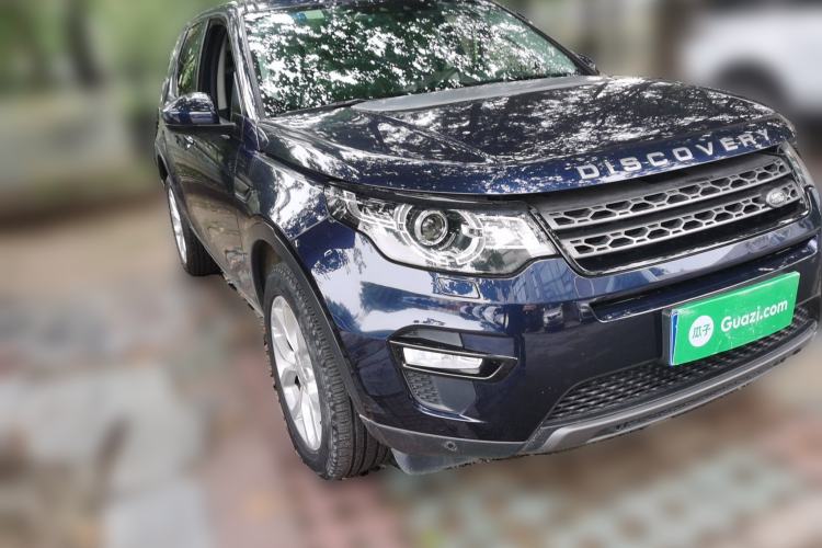 Used Land Rover Discovery Sport 2015 2.0T SE Front Right 45 Deg