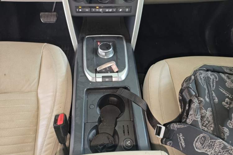 Used Land Rover Discovery Sport 2015 2.0T HSE LUXURY Gear Lever