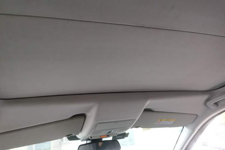Used Land Rover Discovery Sport 2015 2.0T SE Headliner