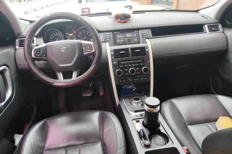 Used Land Rover Discovery Sport 2015 2.0T SE Interior 2