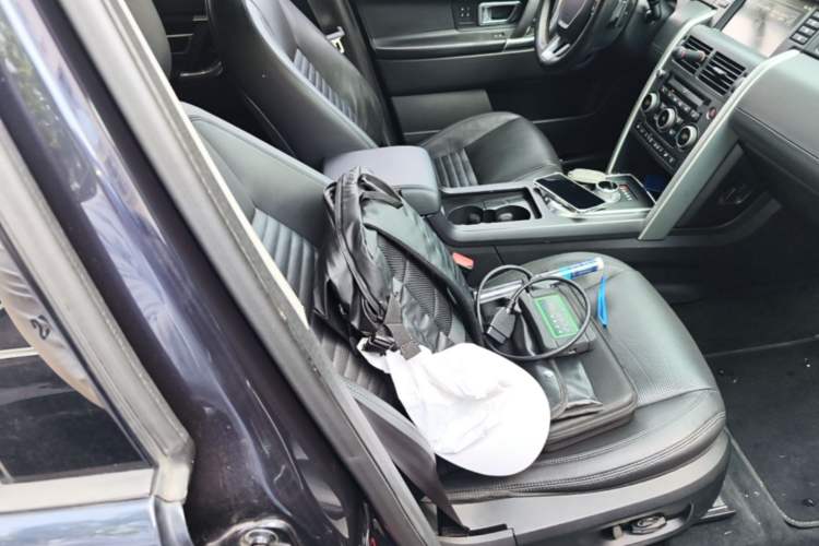 Used Land Rover Discovery Sport 2015 2.0T HSE LUXURY Right Front Seat