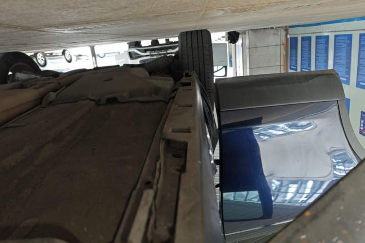 Used Land Rover Discovery Sport 2015 2.0T HSE LUXURY Right Side Sill