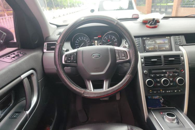 Used Land Rover Discovery Sport 2015 2.0T SE Steering Wheel