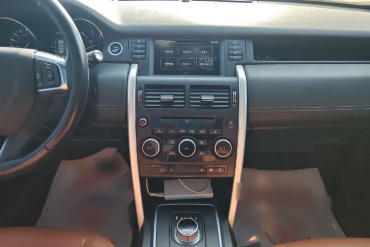 Used Land Rover Discovery Sport 2015 2.0T HSE LUXURY Audio And AC Panel