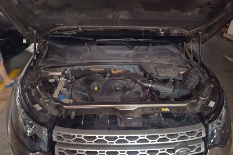 Used Land Rover Discovery Sport 2015 2.0T HSE LUXURY Engine Bay