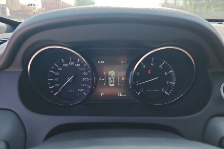 Used Land Rover Discovery Sport 2015 2.0T HSE LUXURY Instrument Cluster