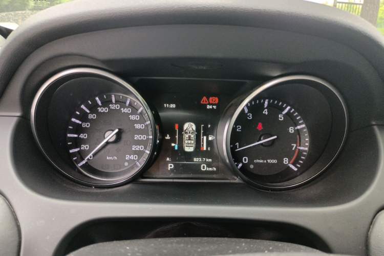 Used Land Rover Discovery Sport 2015 2.0T HSE LUXURY Instrument Cluster