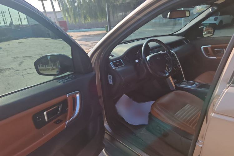 Used Land Rover Discovery Sport 2015 2.0T HSE LUXURY Interior 2