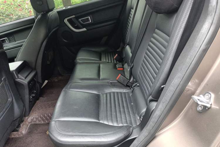 Used Land Rover Discovery Sport 2015 2.0T HSE LUXURY Left Rear Seat